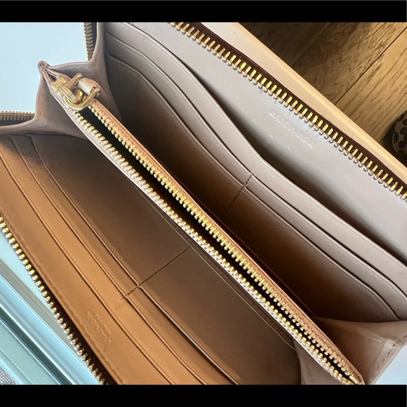 Prada long leather wallet - Picture 4 of 9